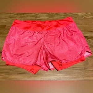 Women's Danskin Now Semi Fitted Athletic Workout Shorts. Attached Fitted Shorts.